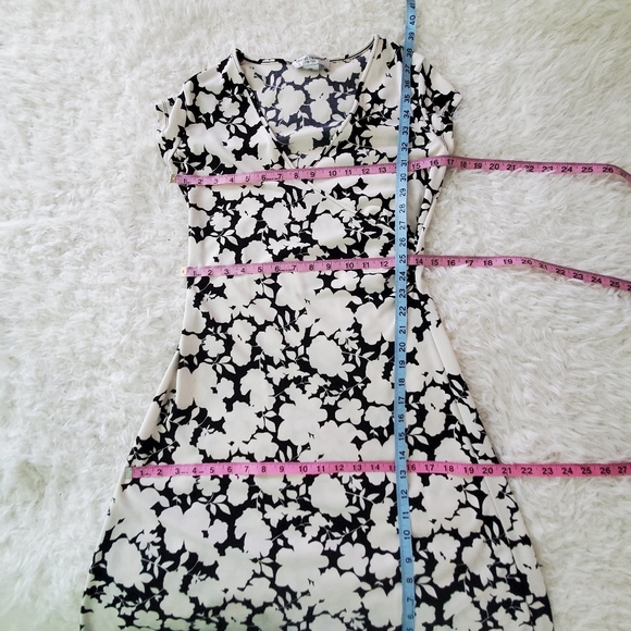 💥3/$25💥 Rena Rowan Floral Dress - Picture 6 of 9